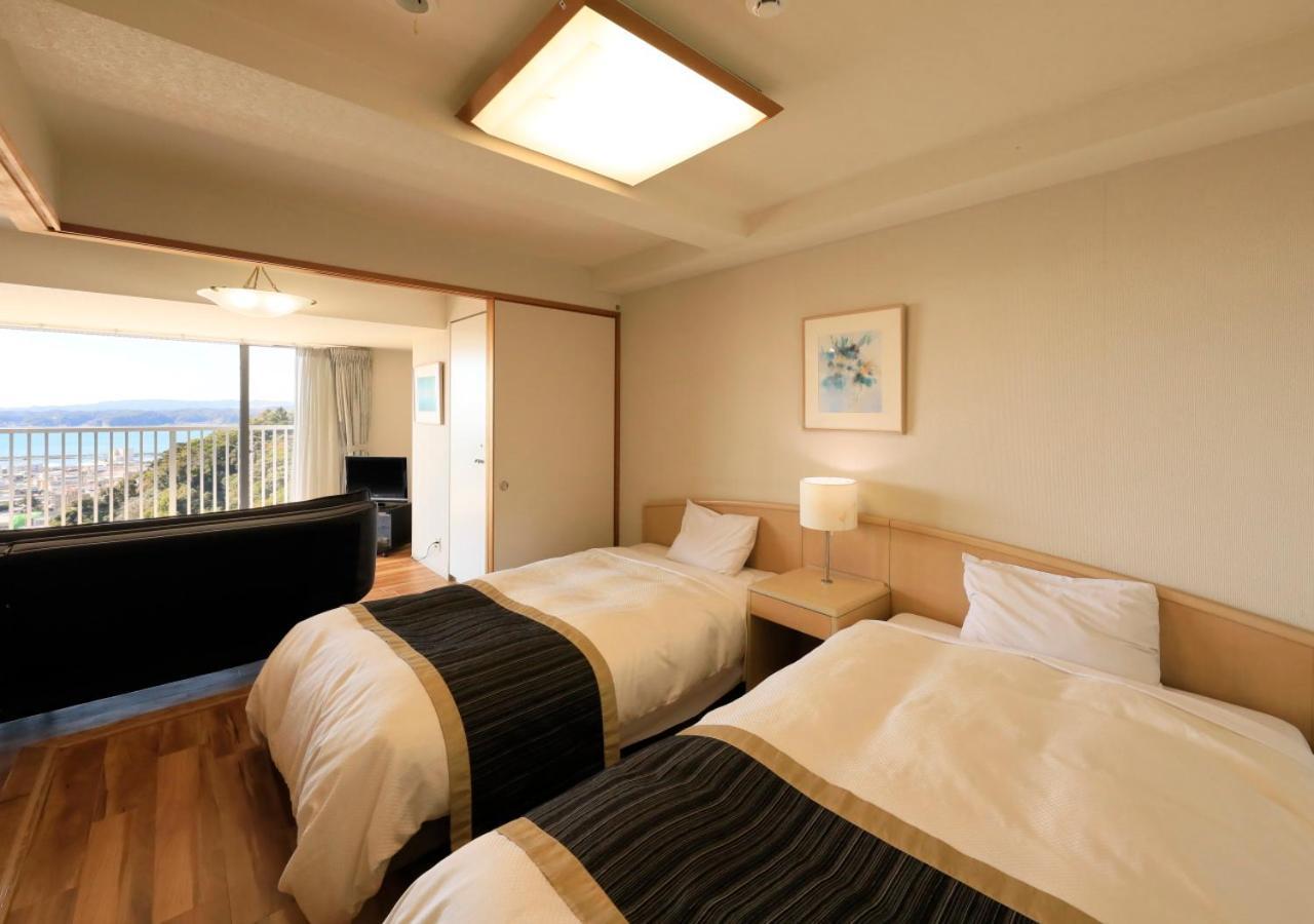Katsuura Hilltop Hotel & Residence المظهر الخارجي الصورة